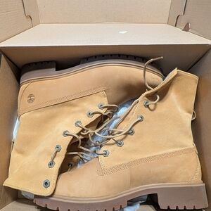 Timberland Tan Lace-Up Boots